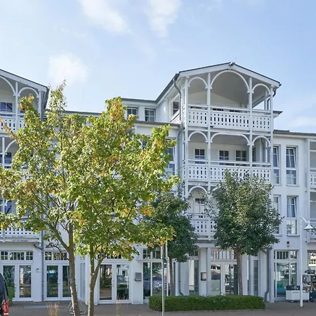 Stilvolle Mit Balkon In Apartment *