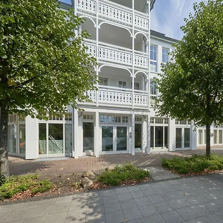 Apartment Stilvolle Mit Balkon In